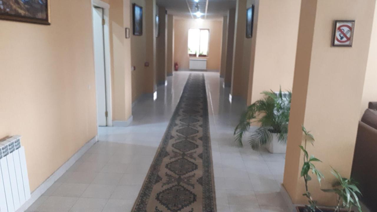Azpetrol Hotel Gazax Qazax Bagian luar foto